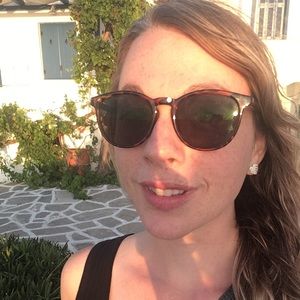 Meet your Posher, Sarah